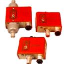 Pressure And Temperature Switches With 0-100 Psig Range