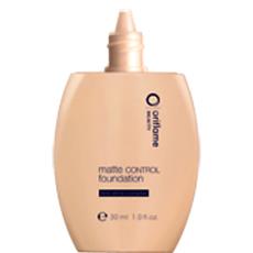 Lightweight And Silky Smooth Foundation With Micro Silica Shells