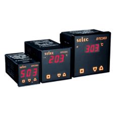 Digital Temperature Controller With Three Digit Display