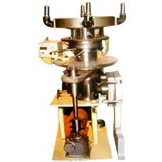 Rotating Die Machine With Helical Gear Box