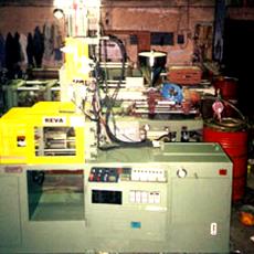 Plastic Injection Molding Machine