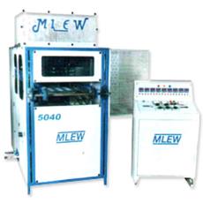 Fully Automatic Vacuum Forming Machine