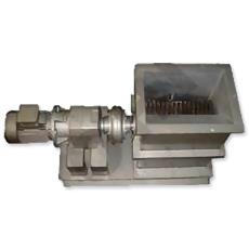 Copra Cutter With Steel Blades