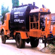 Self Propelled Truck Mounted Bitumen Sprayer