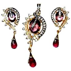 Ruby Studded Pendant Set