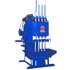 Motor Operated Red Chilli Pounding Machine