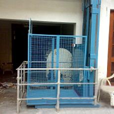 Corrosion & Abrasion Proof Industrial Goods Lift