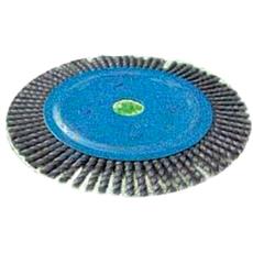 Circular Twist Knot Brush