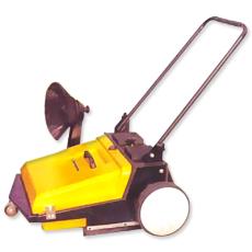 Sweeping Machine With Adjustable Side Brush