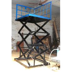 Hydraulically Operated Lift Table