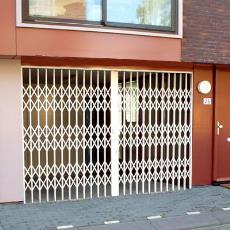 Shutter Type/ Collapsible Gate