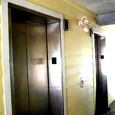 Commercial Grade Goods Lift