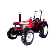 Agricultural Tractor With Dual Dry Clutch