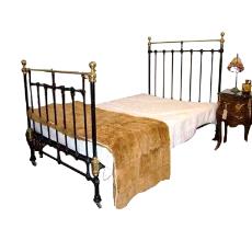 Smooth Finished Iron Cot