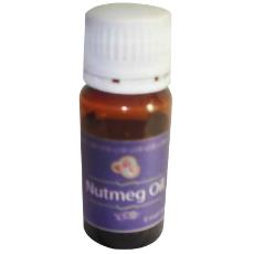 Hygienically Packed Nutmeg Oil