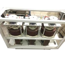 Servo Controlled Voltage Stabilizer