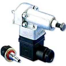 Pressure Switches And Flow Control Valve